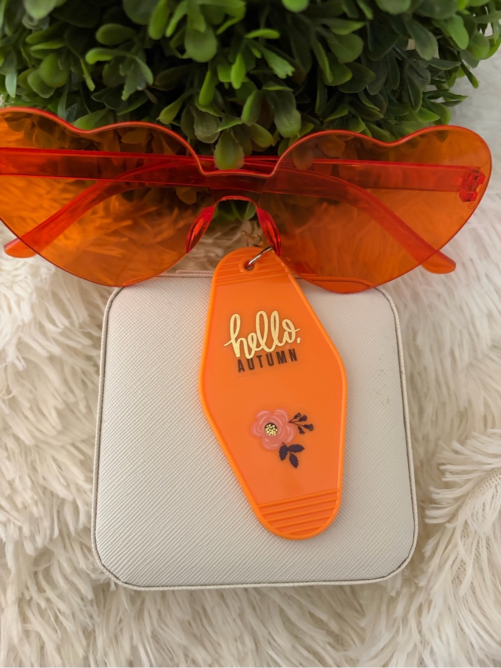 Heart-Shaped Transparent Novelty Sunglasses - & retro motel keyring